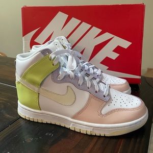 Women’s Dunk High Cashmere, W6.5